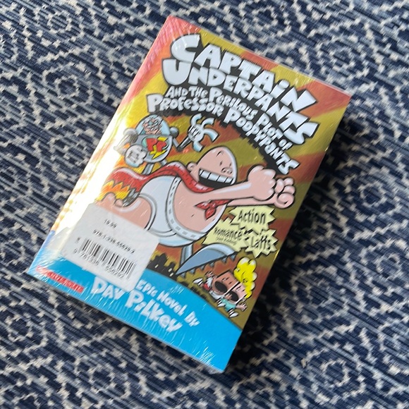 NEW - Captain Underpants Four Pack Set ~ 2 Packs Available - Picture 2 of 4